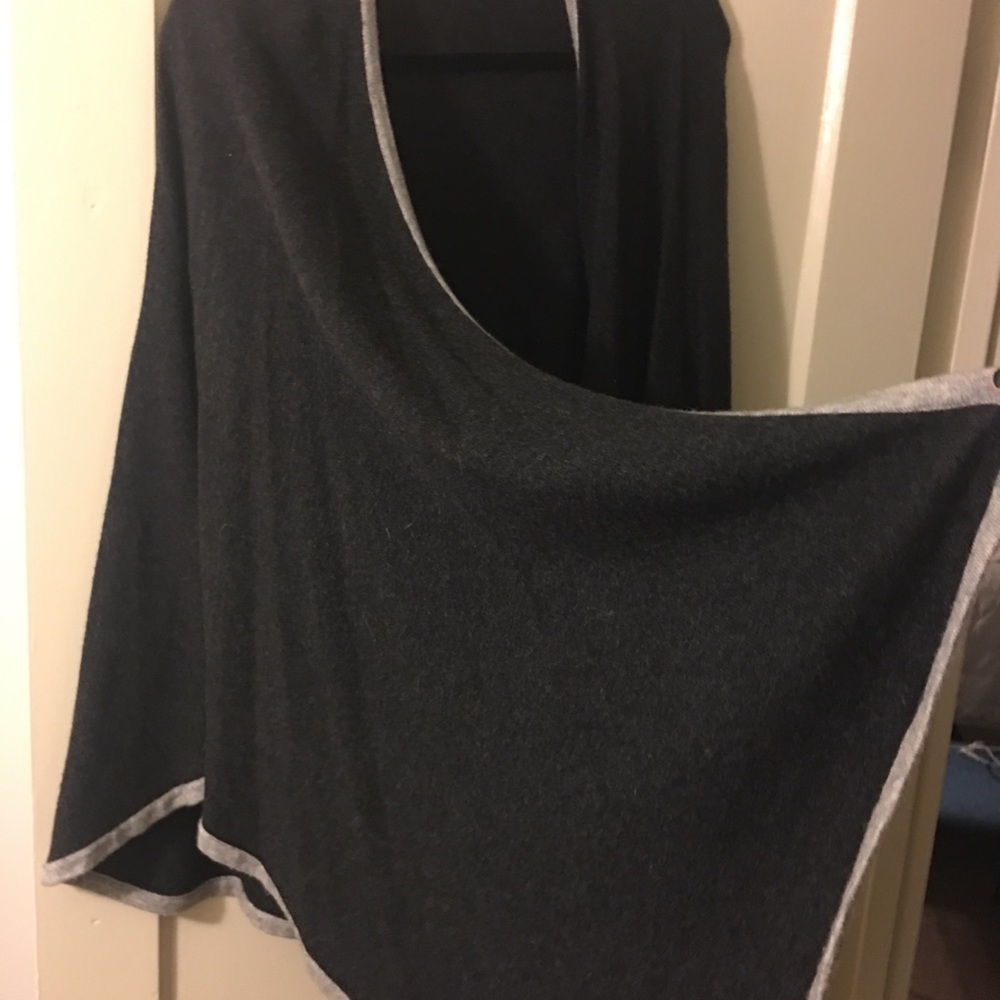 Cashmere Poncho Shall
